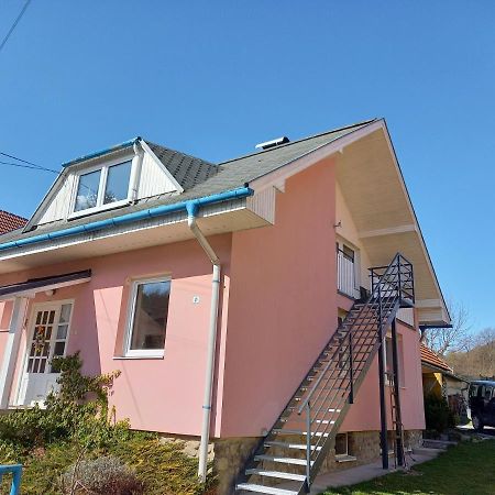 Villa Strakov Lúčky エクステリア 写真